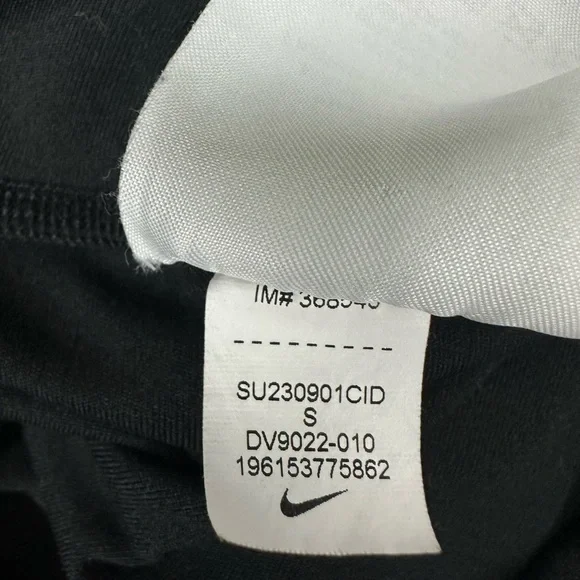 Nike Dri-FIT Women’s Black Biker Shorts High Rise Athletic Size Small - Picture 5 of 5